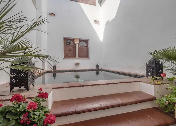 ApartaSuites Alberca Deluxe